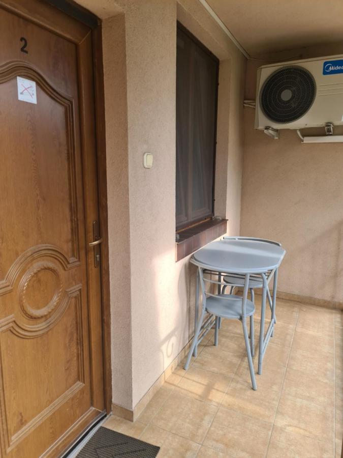 Mediterran Apartman Es Vendeghaz Hajdúszoboszló المظهر الخارجي الصورة