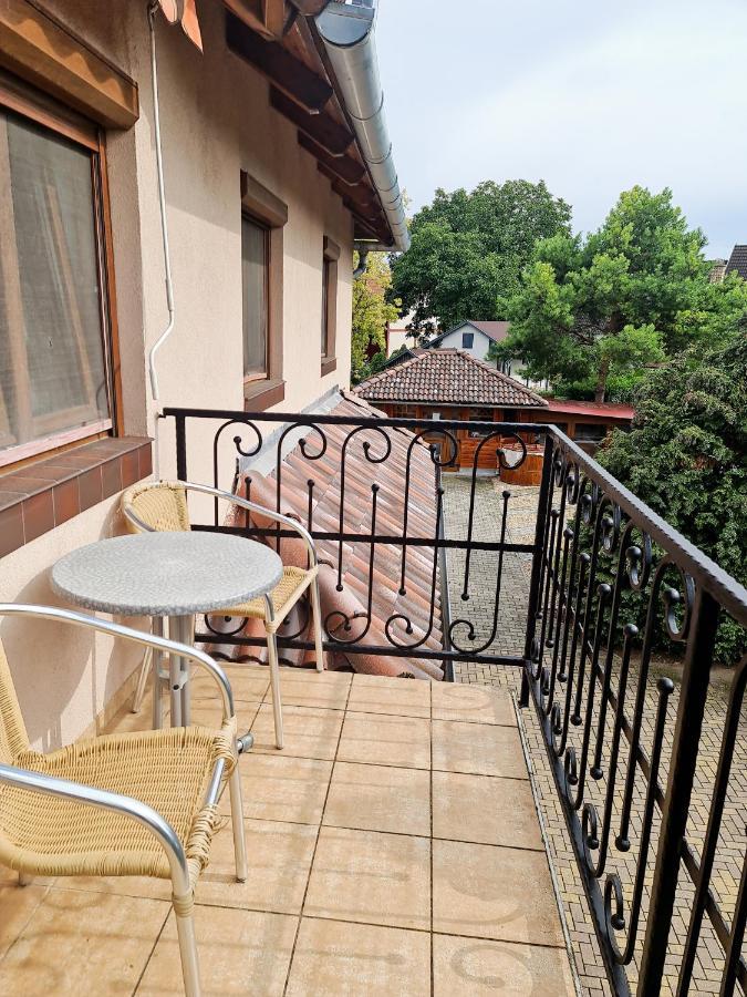 Mediterran Apartman Es Vendeghaz Hajdúszoboszló المظهر الخارجي الصورة